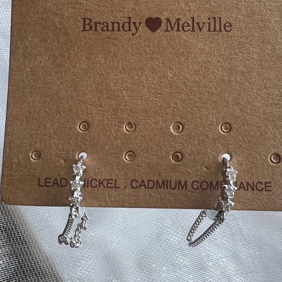 Brandy Melville💖MINI DROP HOOP EARRINGS - Picture 5 of 12